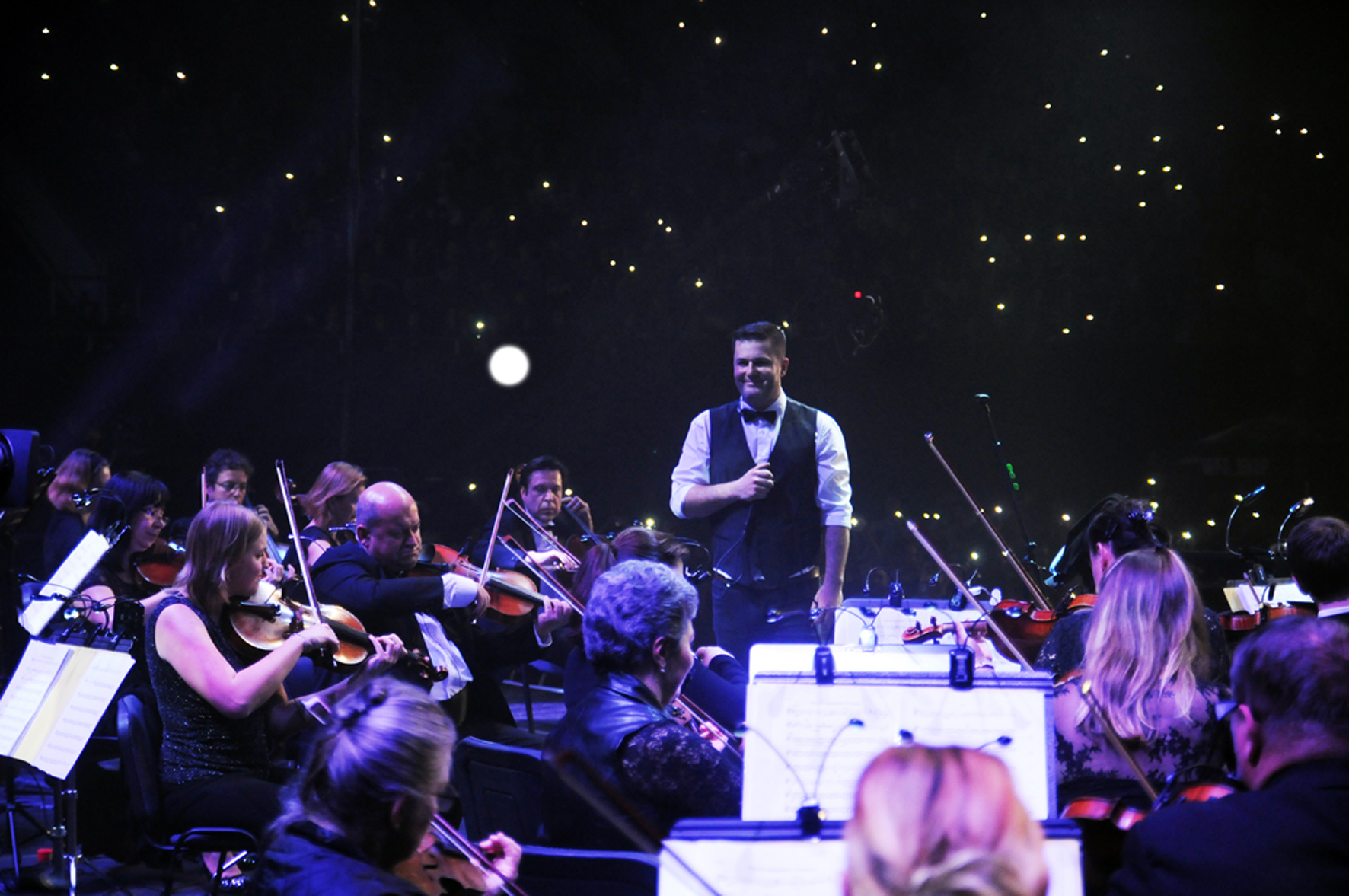 INEKAFE so symfonickým orchestrom ovládli bratislavské NTC