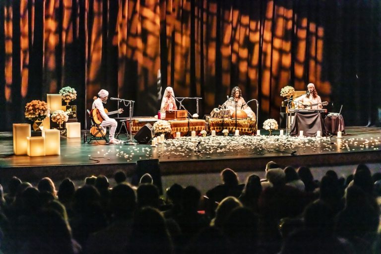 Hudba lieči, dokáže to americká speváčka Snatam Kaur v Bratislave