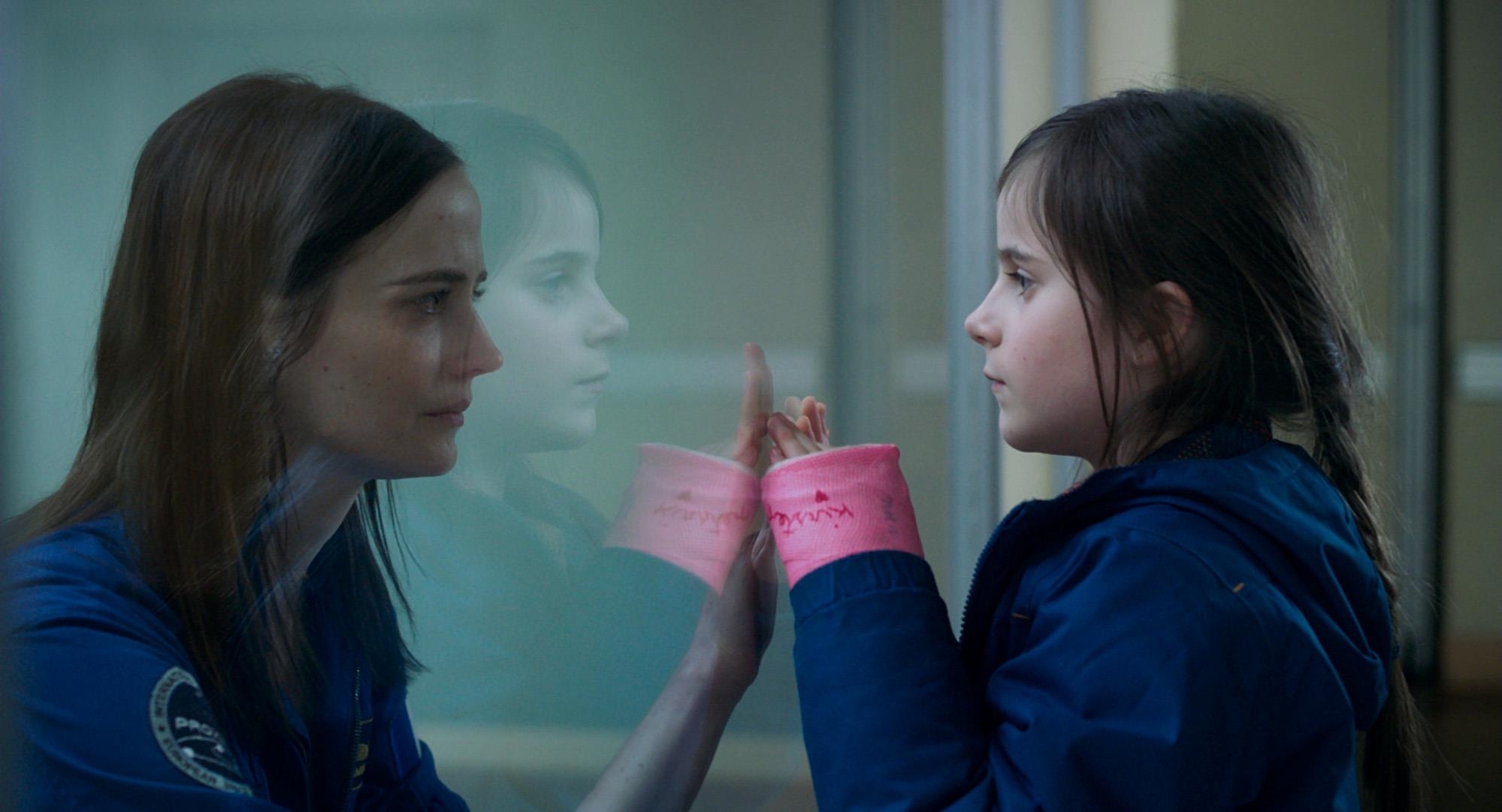 Eva Green (Sarah Loreau), Zélie Boulant (Stella)