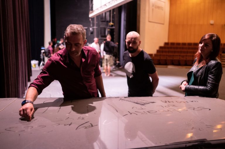 &nbsp;Do kín mieri film Stand up, objaví sa v&nbsp;ňom viacero slovenských komikov