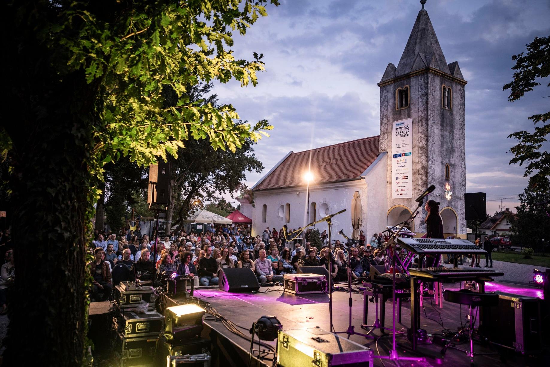 Open-air jazzáky už o&nbsp;mesiac, vystúpi aj Samuel Hošek