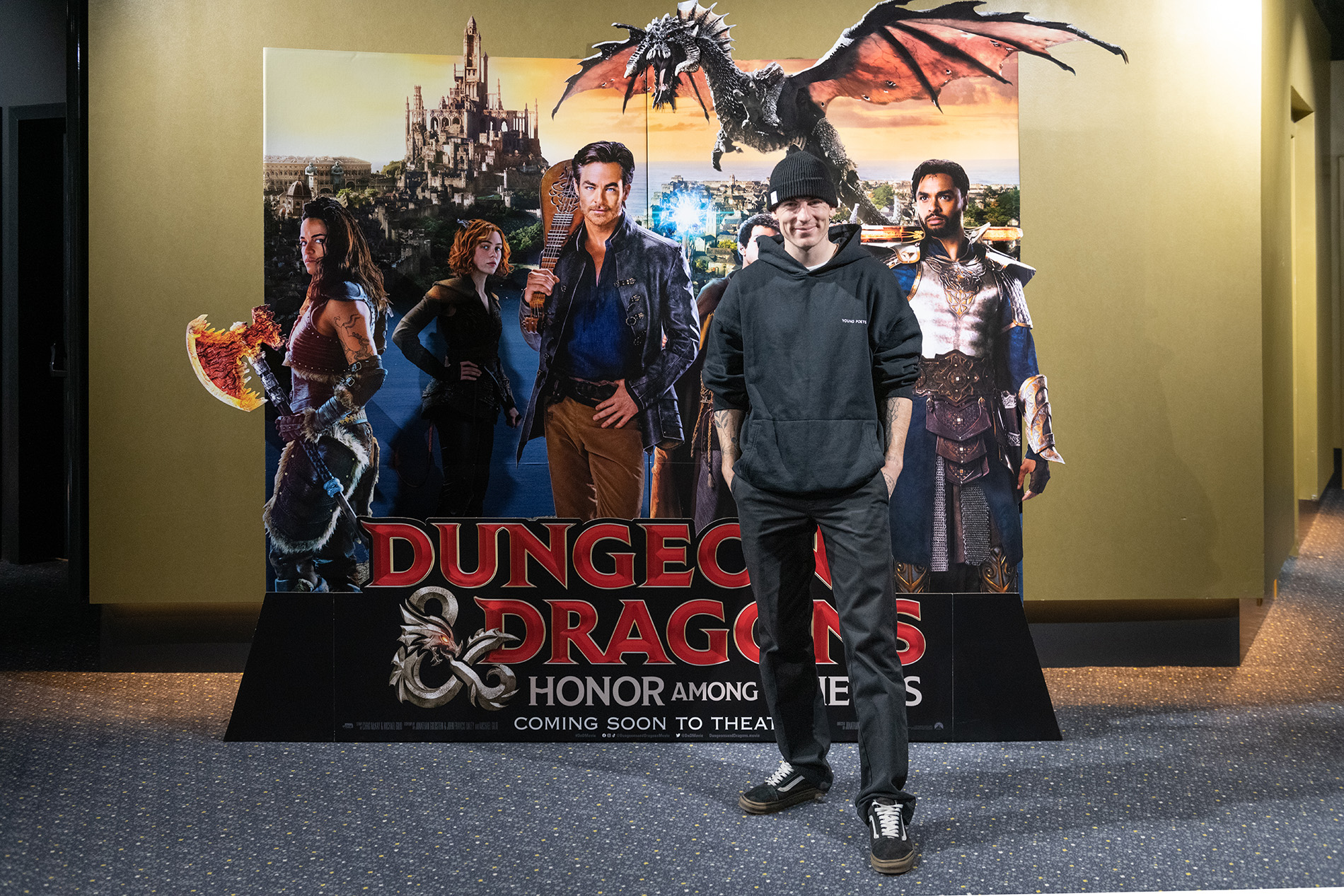 Premiéru Dungeons & Dragons: Česť zlodejov si nenechalo ujsť viacero mladých známych tvárí