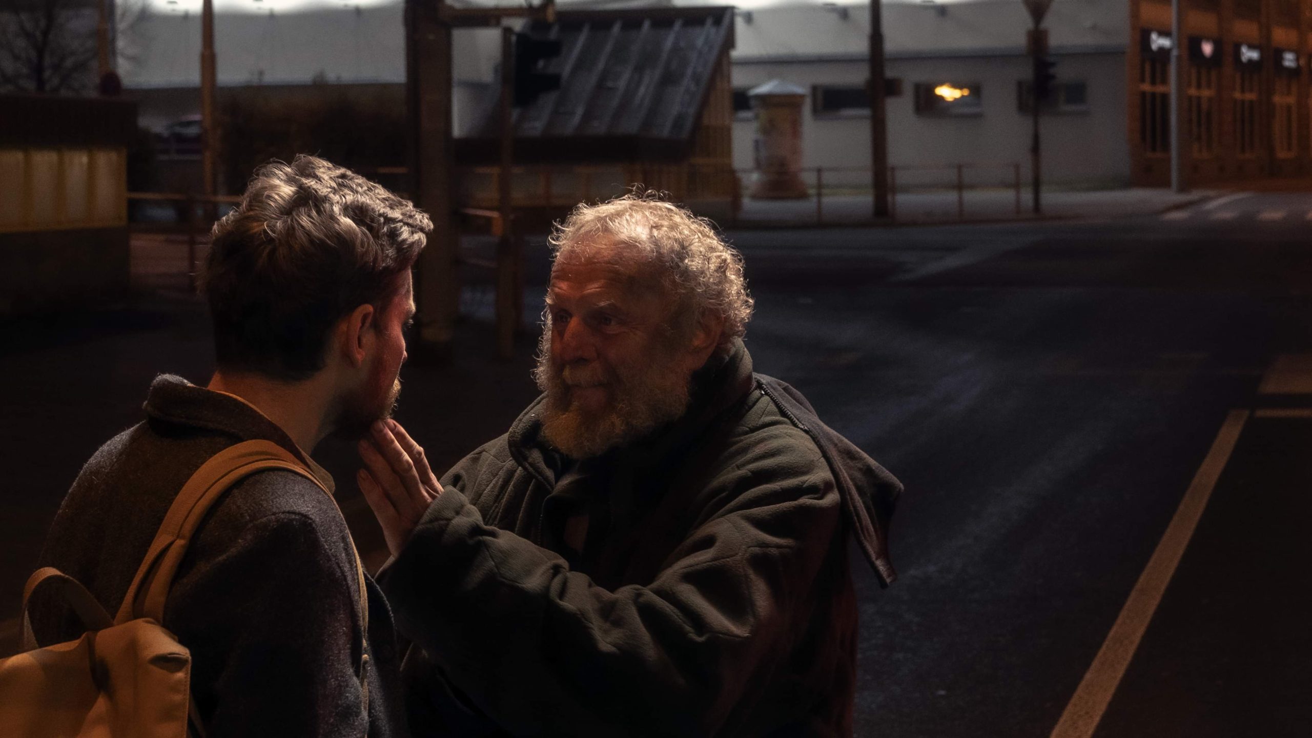 Film Dve slová ako kľúč sa natáčal po celom svete.