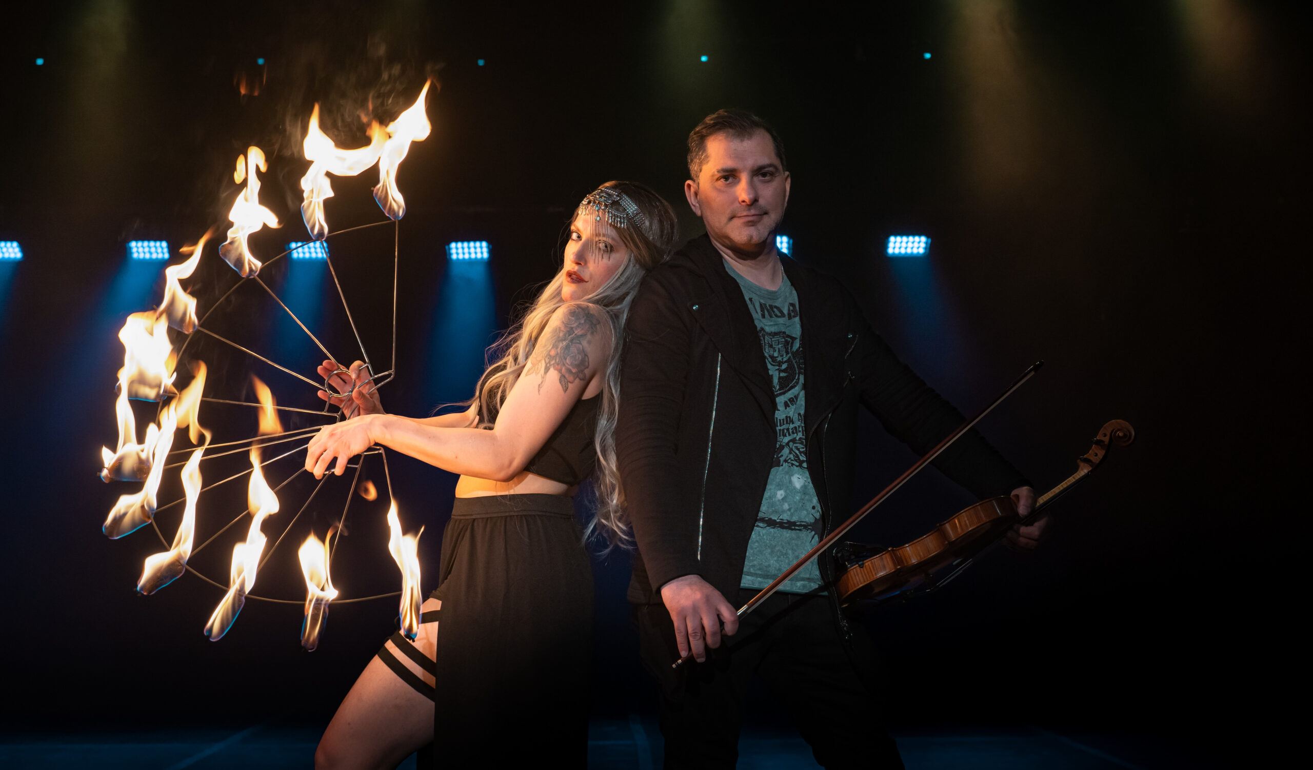 Žilina zažije neuveriteľnú šou – rockové megahity v husľovom podaní a ohnivá fakírska show