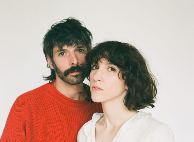 Američania Widowspeak s Austrálčankou Jess Ribeiro v Novej Cvernovke už tento týždeň!