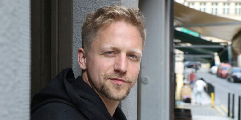 Tomáš Klus a Martin Gyimesi podporia charitatívnu akciu Hudba bez bariér