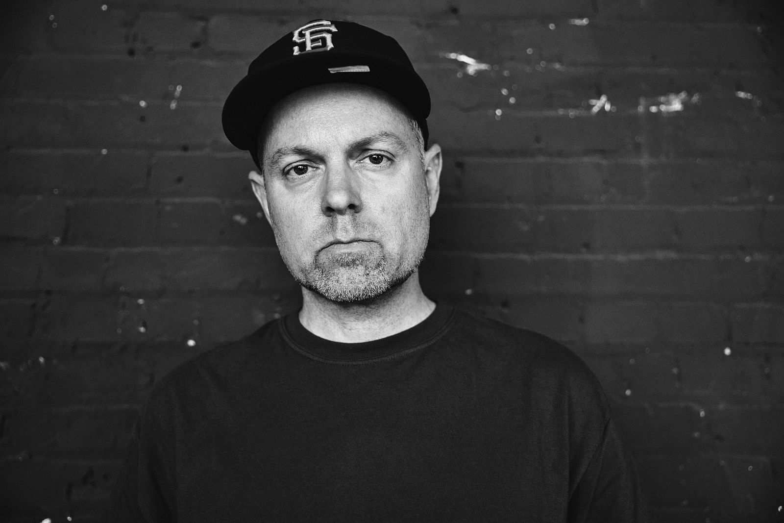 DJ Shadow vystúpi už o pár dní v Bratislave, poteší aj našich hudobníkov