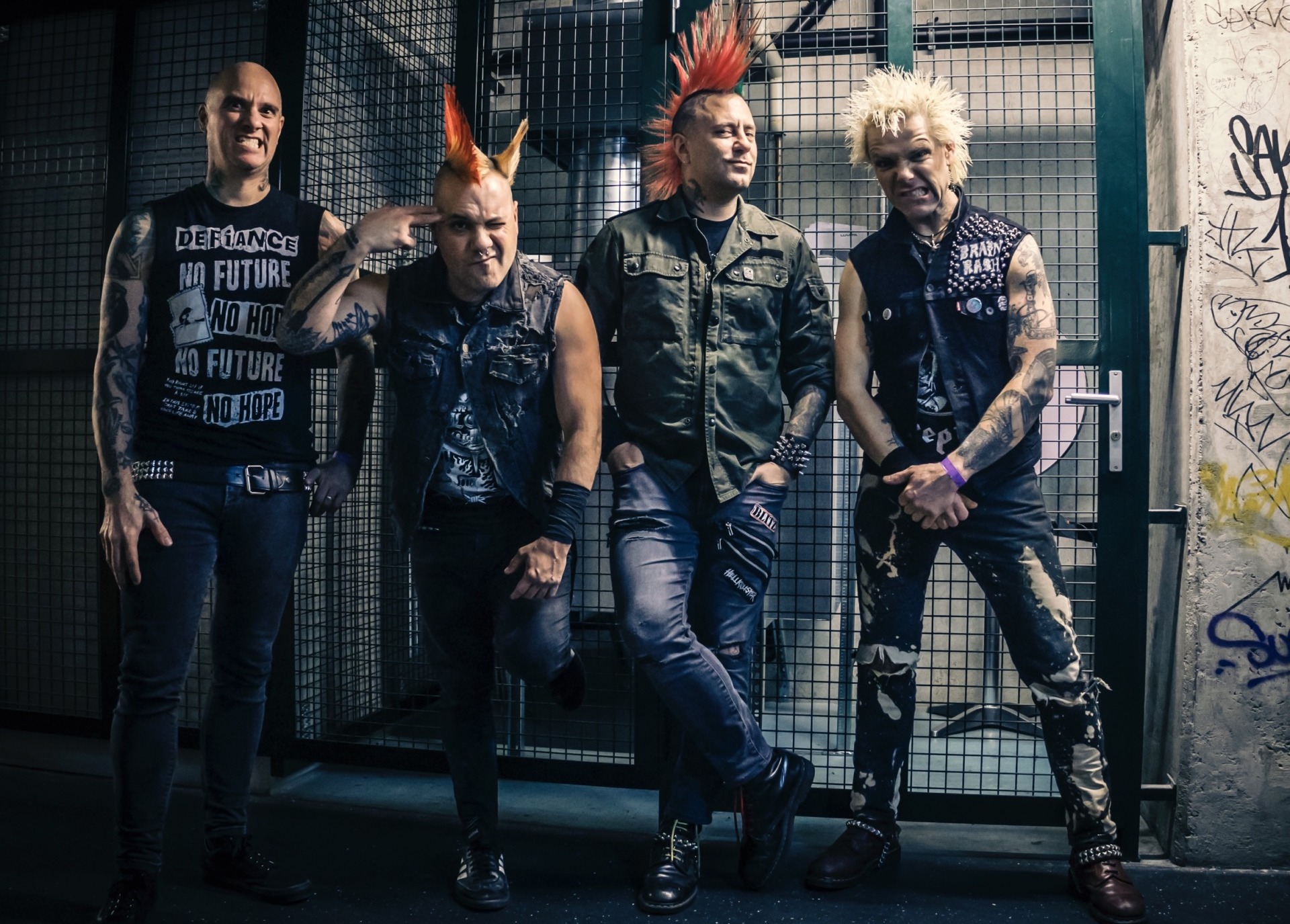 Čerokézovia z New Yorku – The Casualties v Randal Clube