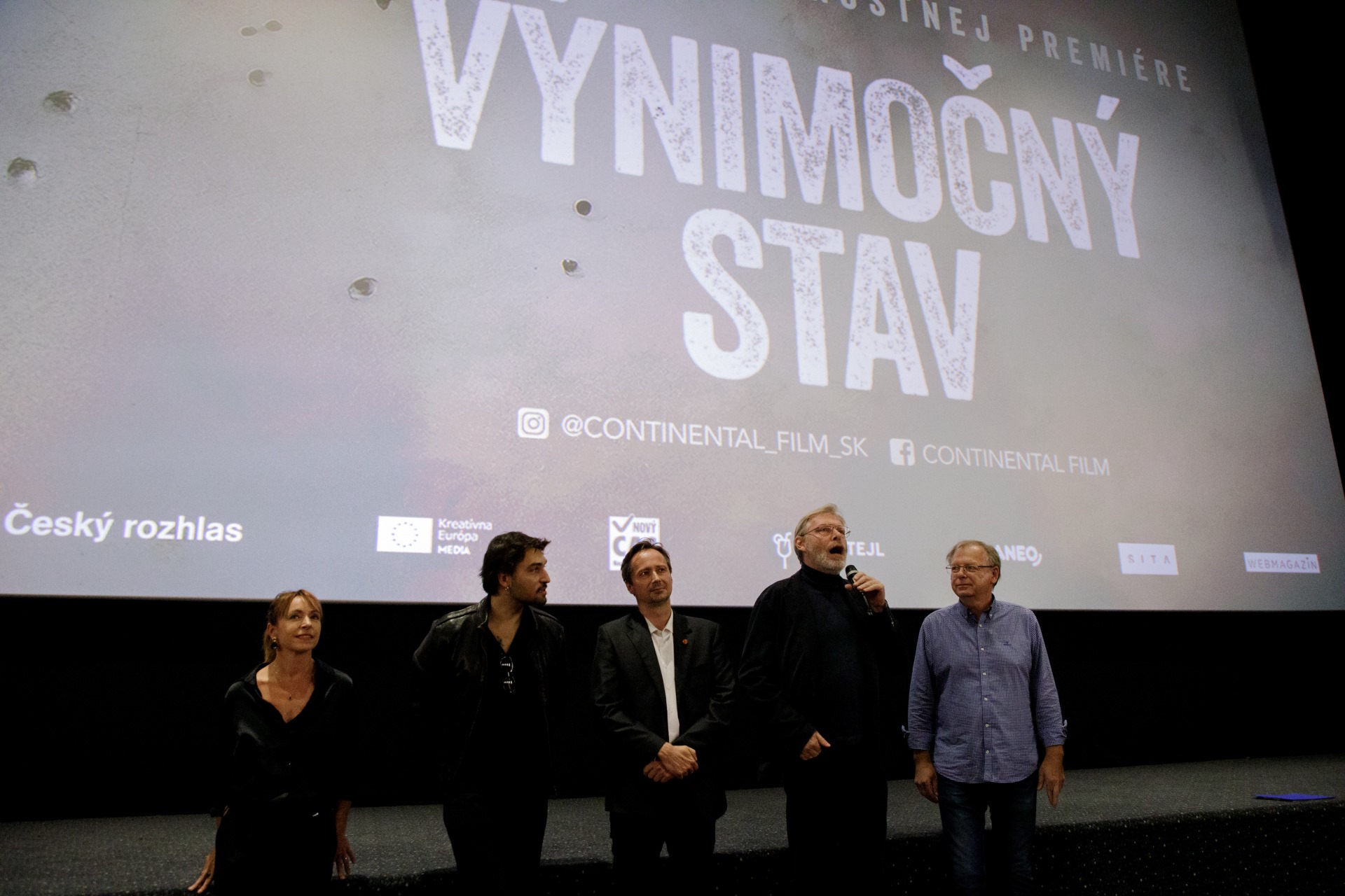 Do kín prišla komédia Výnimočný stav s Vetchým a Dykovou, hovorí o vytváraní hoaxov 