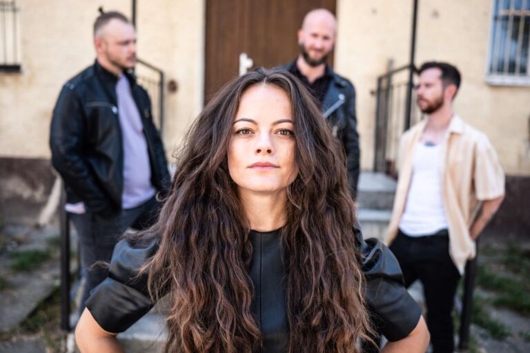 Krst EP kapely Ozveny: Večer plný hudby, zábavy a slobody