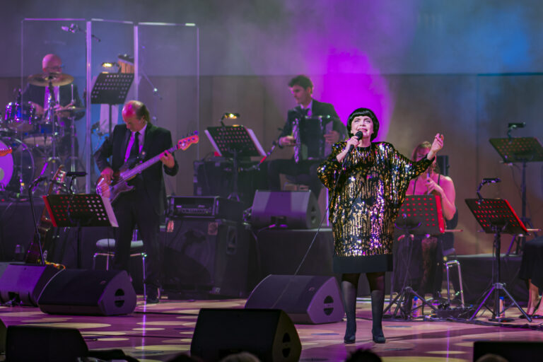 Legenda Mireille Mathieu navštívi v rámci turné 60 rokov lásky aj Bratislavu