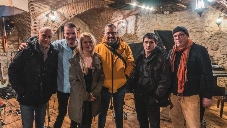 Podporte vydanie Smrť v paradajkovej omáčke na CD a LP