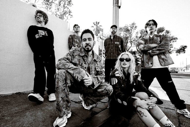 Linkin Park pokračujú v ohromujúcom návrate a vydávajú Deluxe edíciu oceňovaného albumu From Zero