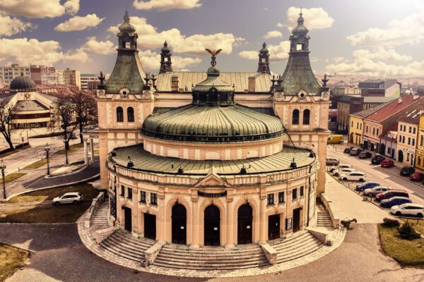 Témou nadchádzajúcej sezóny budú Staré dobré časy? Spišské divadlo pripravuje pre divákov päť nových titulov 