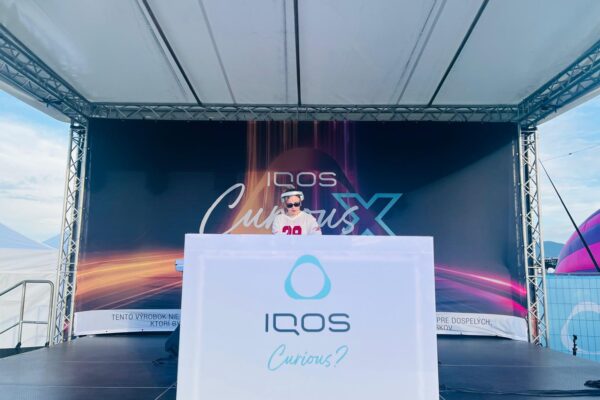 LIIA takmer rozbila IQOS stage. A to hrala súčasne s Iggym Popom.