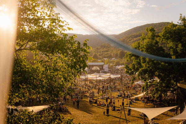 Trinásty ročník Atmosféry ovládla ľudskosť, spolupatričnosť a opakované dávky oxytocínu