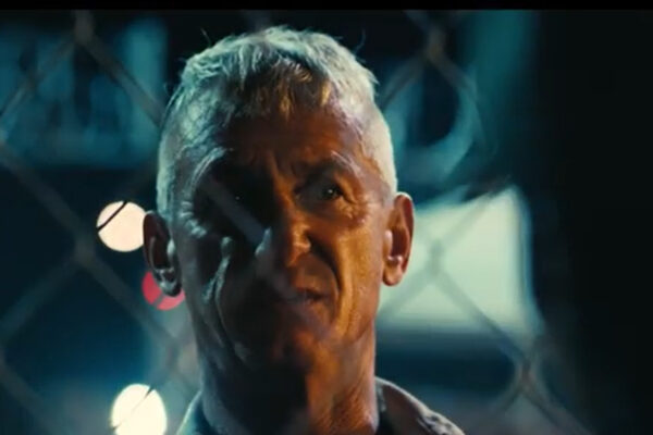 Leonardo DiCaprio kraľuje v novej snímke: V Jednej bitke za druhou sa stáva revolucionárom