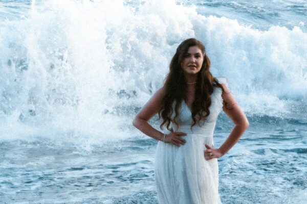 Celeste Buckingham s novinkou I Told You So pobláznila internet aj fanúšikov