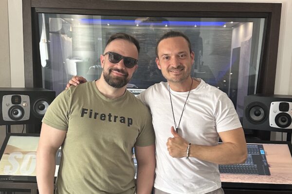 Robert Burian & Robo Papp prinášajú skladbu Dobrá Nálada, ktorá rozdáva úsmevy