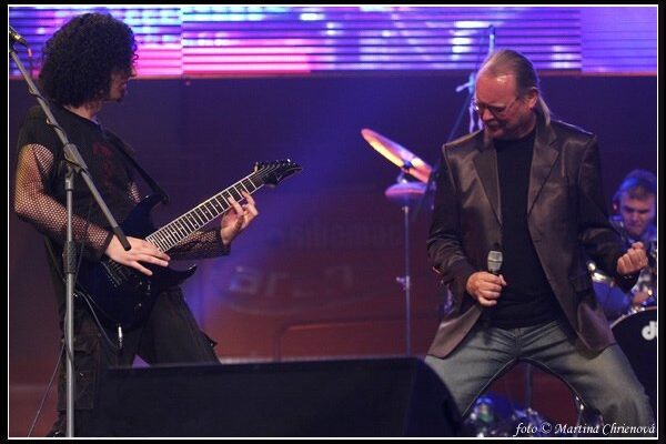 Jimi Cimbala premiérovo predstaví svoj sólový koncertný program „Rock Elegance“