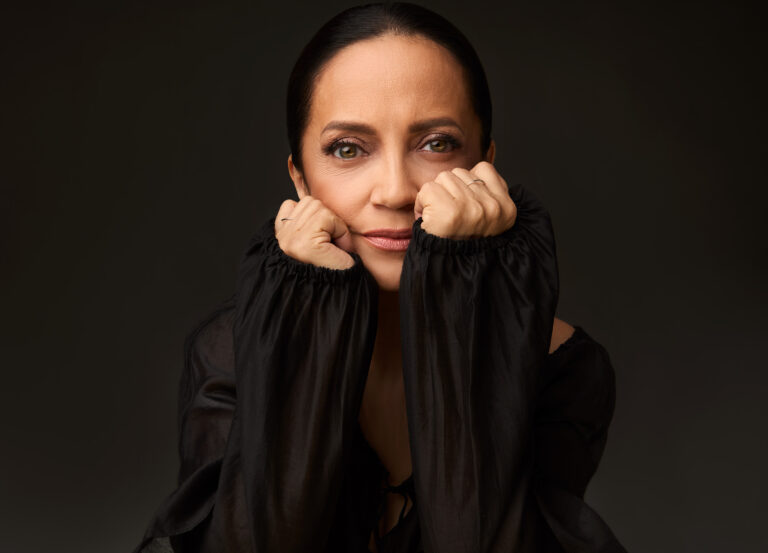 Lucie Bílá_foto_Anna Kovačič_singl_Am en