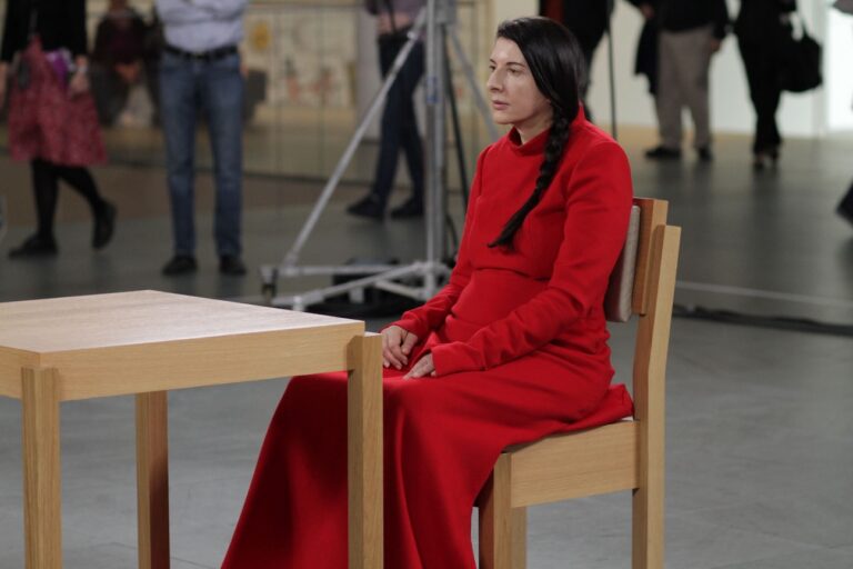 Marina Abramovic - Dogwoof (6)