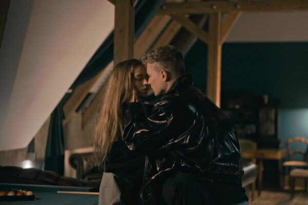 Spevák Miro Šmajda vydal EP Moodboard – tri piesne, ktoré dávajú ucelenú výpoveď