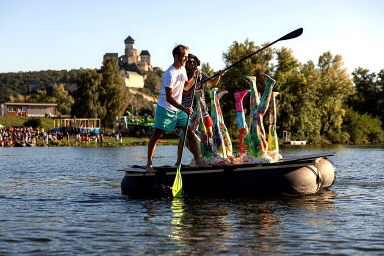 Splanekor - Unconventional Boat Raft Race