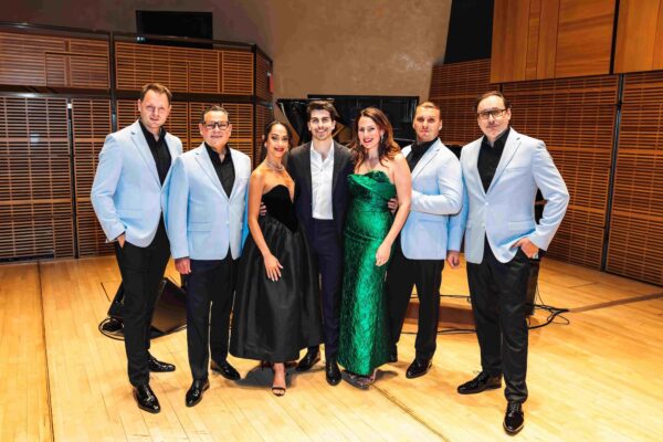 4 Tenori vydávajú po návrate z USA singel Massachusettsa svojím vystúpením otvoria prvý koncert legendárnej Diany Ross v ČR