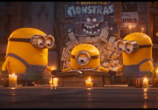 Do kín prichádza najlepší darček k vysvedčeniu. Mimoni a monštrá nás zavedú až do Hollywoodu