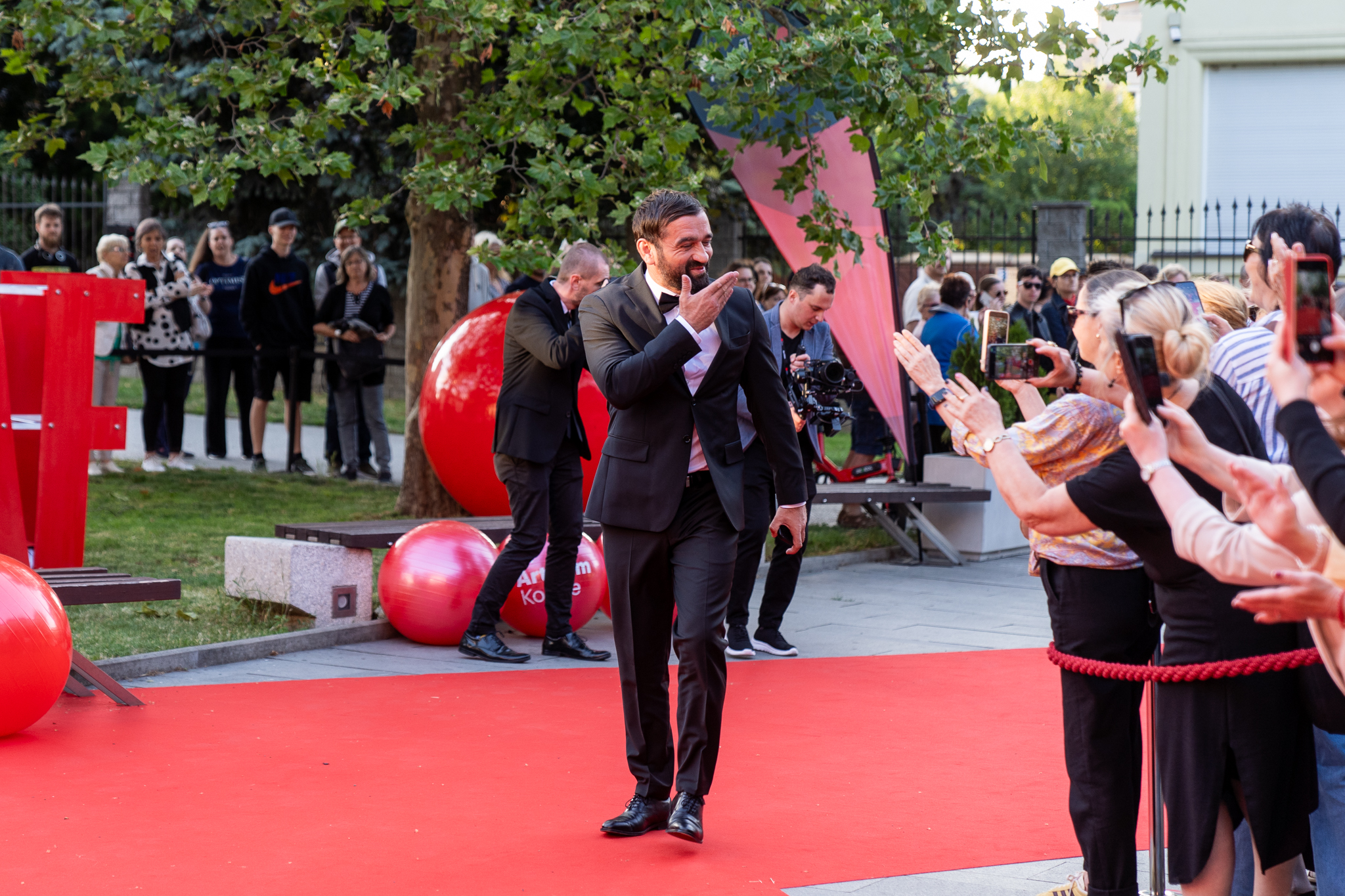 Milan Ondrík. Otvárací ceremoniál - červený koberec © IFF Art Film, Marek Eštočin